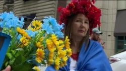 Нью-Йорк с Украиной. Желто-синяя колонна на параде иммигрантов